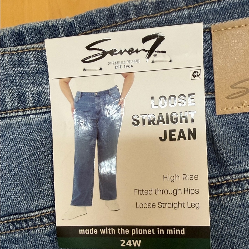 NWT Size 24W, Seven7 Loose Straight Jean